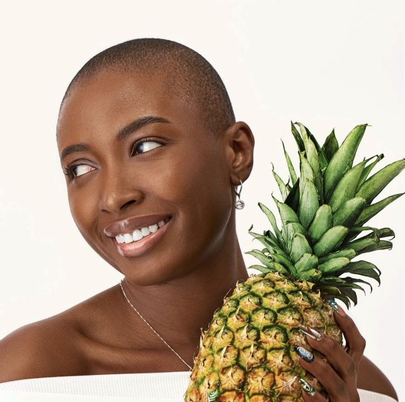 Lifestyle — natural beauty with pineapple